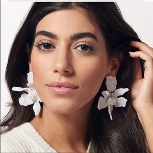 Lele Sadoughi Waterlily earring| steal post